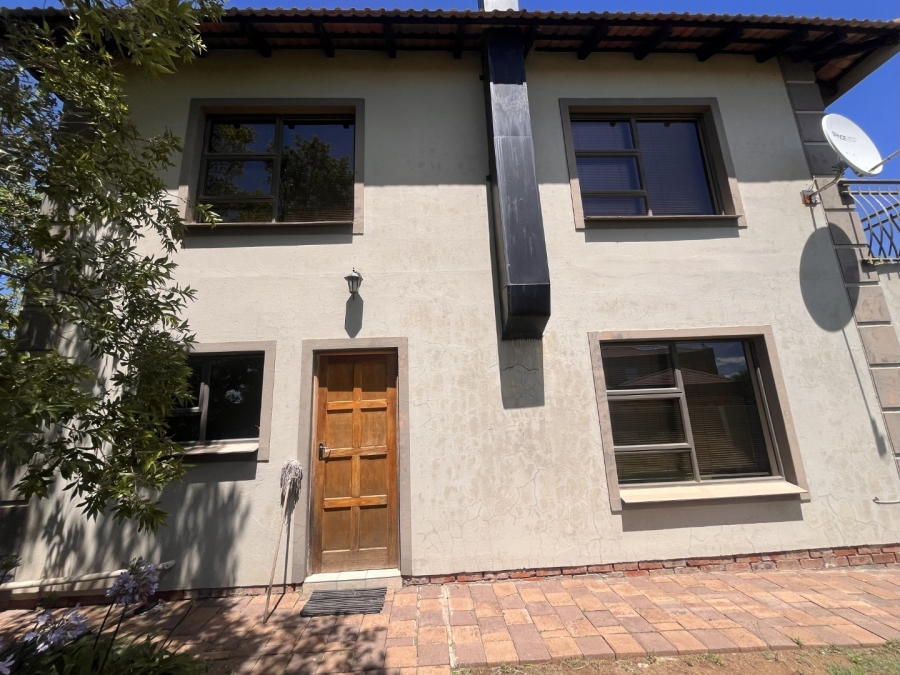 4 Bedroom Property for Sale in Lilyvale Free State